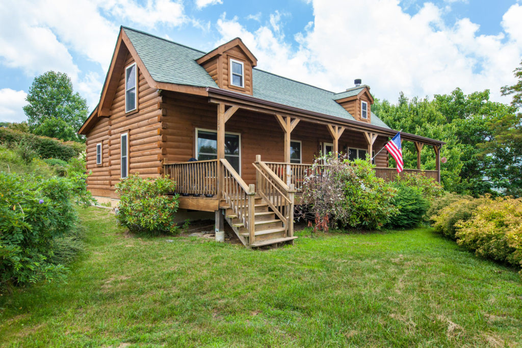 Apple Blossom Cabin Maggie Mountain Vacations