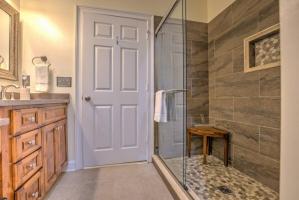 13Master-Bathroom-View-3