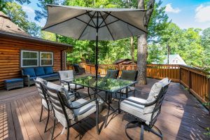 Outdoor-Seating-on-Wraparound-Deck