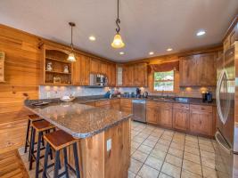 Appalachian-View-Kitchen-and-Breakfast-Bar