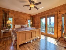 Appalachian-View-Master-Bedroom-facing-Balcony