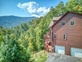 Appalachian-View-Mountain-View-from-Driveway