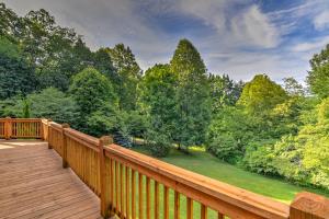 View-from-Wraparound-Deck-and-Side-Yard