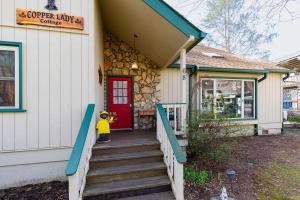 3-Home-Entrance