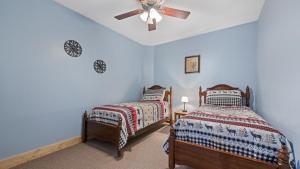 Downstairs-Twin-Bedroom