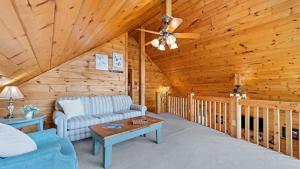 Loft-Sitting-Area