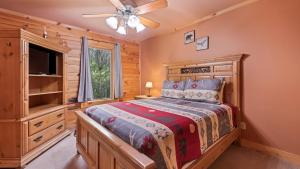 Main-Floor-Primary-Queen-Bedroom-View-1