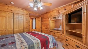 Main-Floor-Primary-Queen-Bedroom-View-2