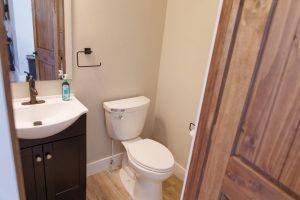 Main-Floor-Guest-Bath