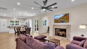 8-View-to-Fireplace