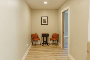 Minnies-Upstairs-Hallway