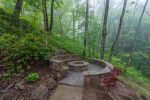 05-Fire-pit-woods-2