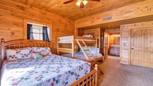 Queen-Bedroom-with-Twin-over-Full-Bunk-Downstairs (1)