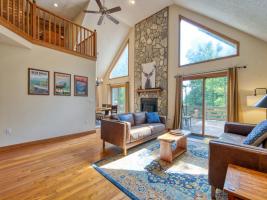 Living-Space-View-to-Loft