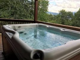 Hot Tub with Mountain Views